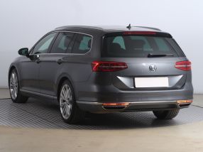 Volkswagen Passat - 2016