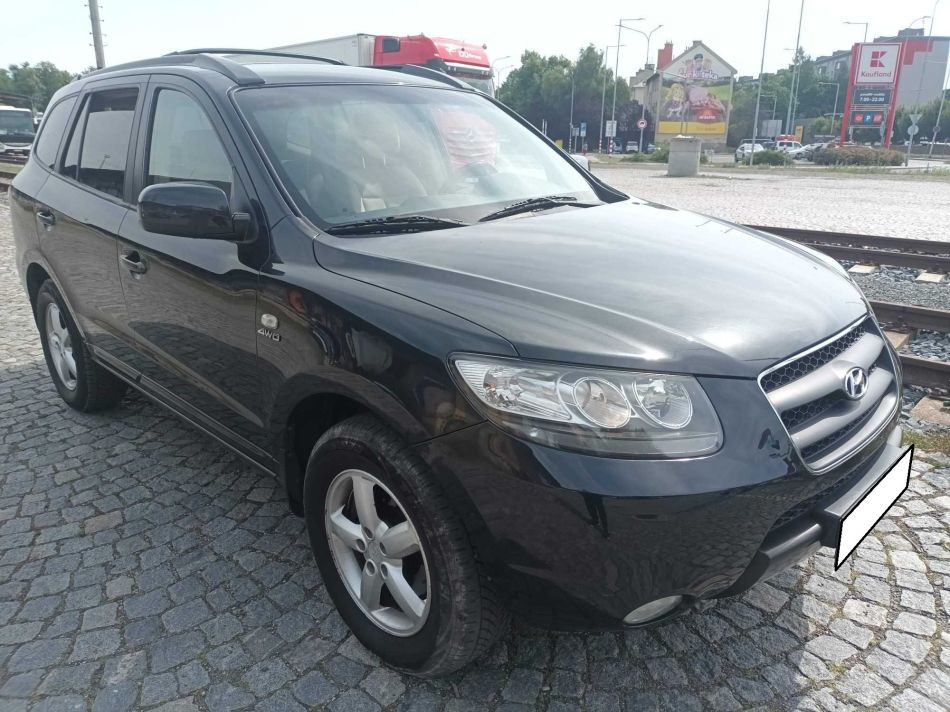 Hyundai Santa Fe - 2010