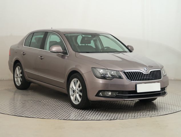 Škoda Superb 2013