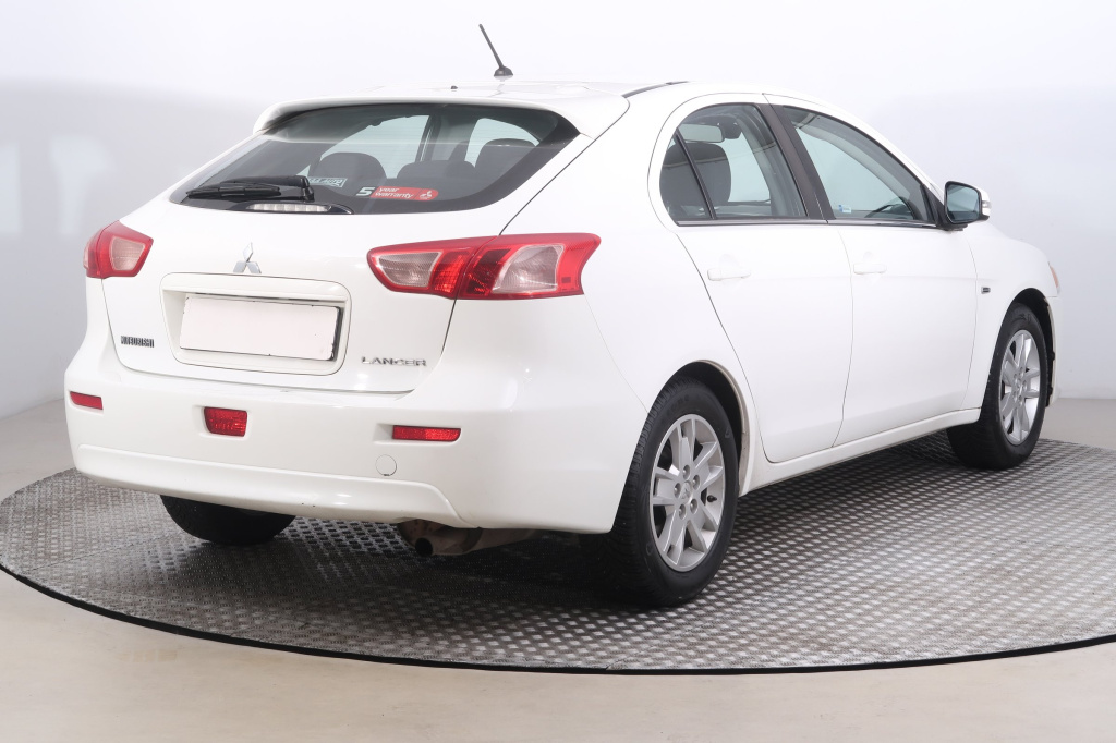 Mitsubishi Lancer
