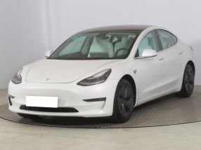 Tesla Model 3 - 2021