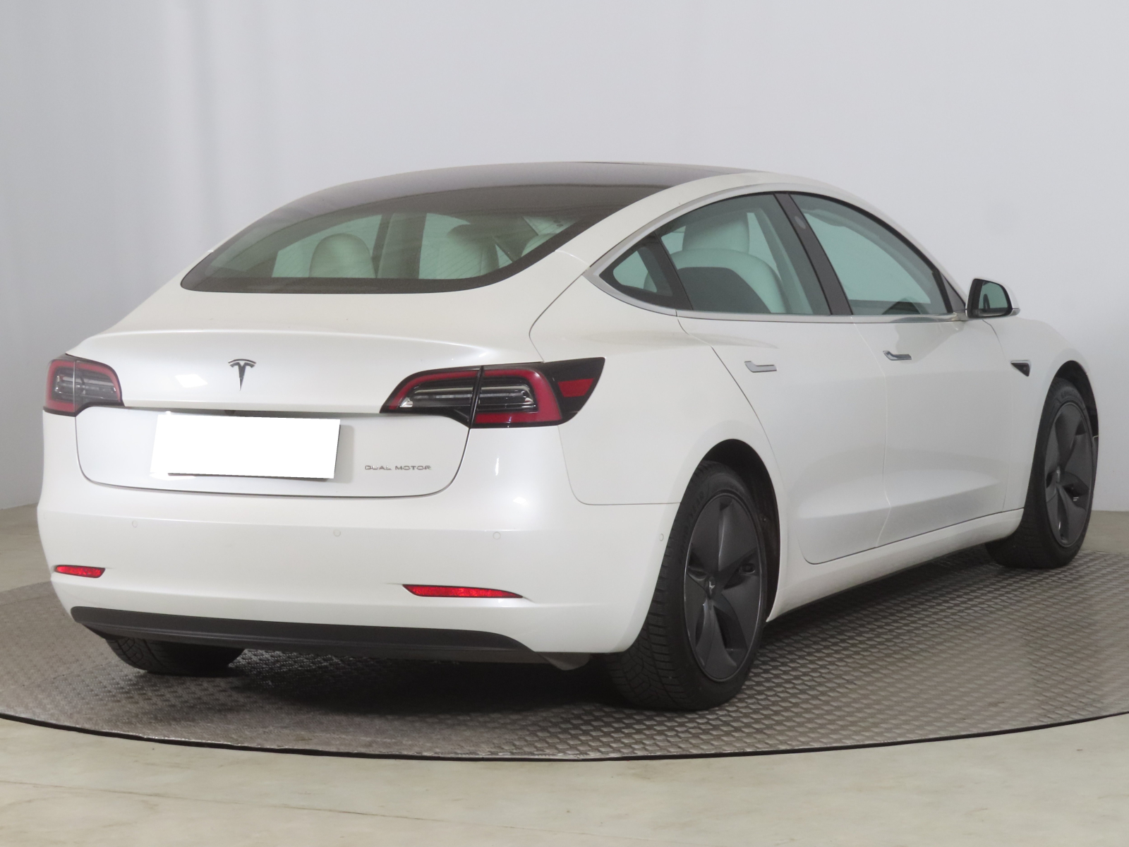 Tesla Model 3 - 2021