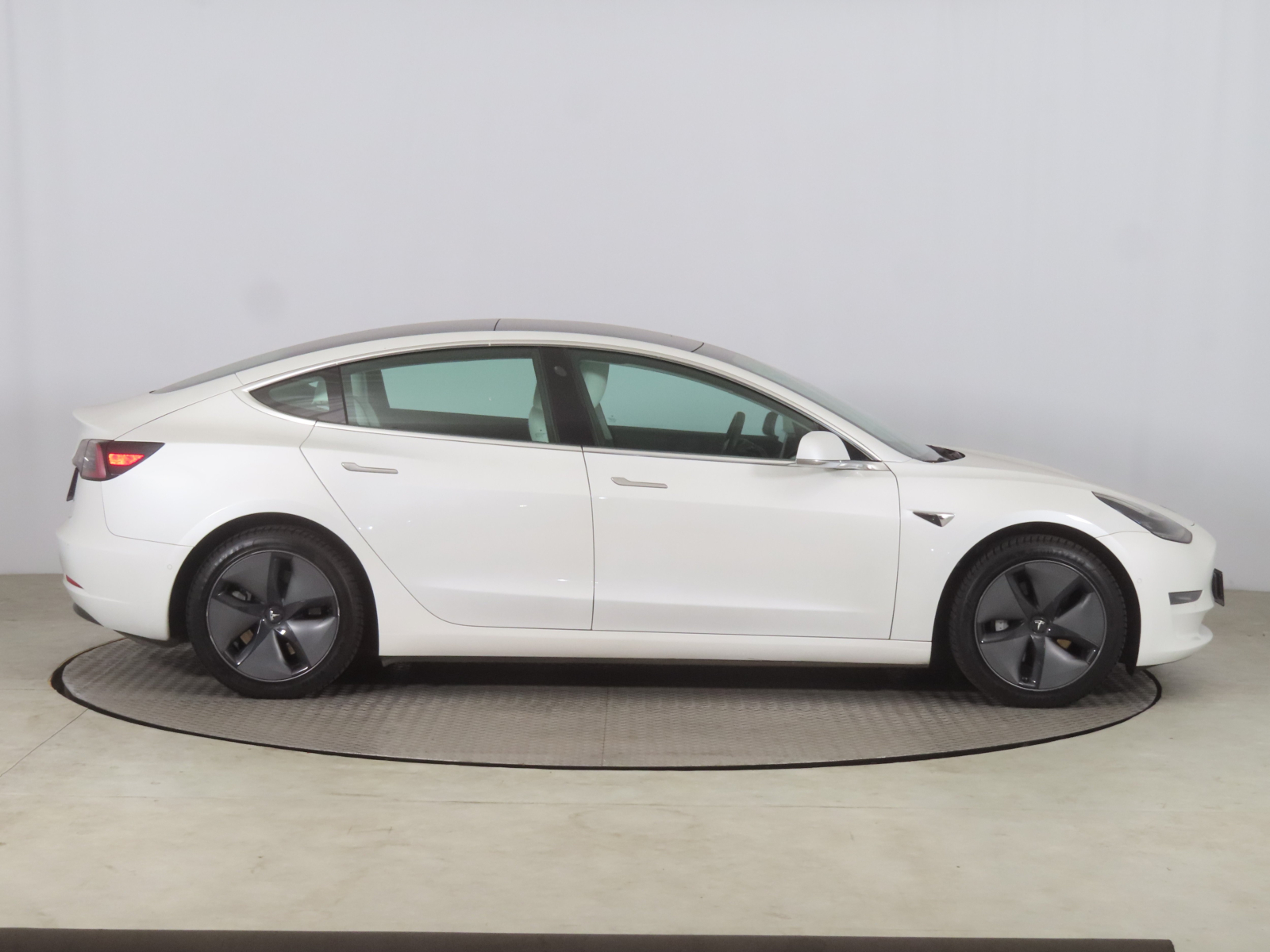 Tesla Model 3 - 2021