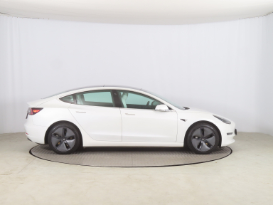 Tesla Model 3 - 2021