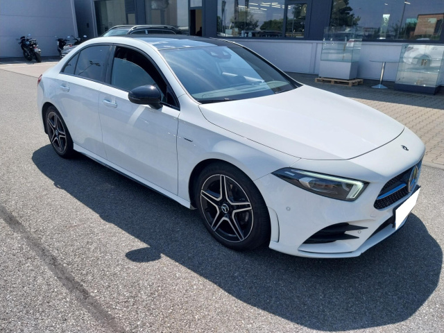 Mercedes-Benz A 2022