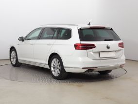Volkswagen Passat - 2016