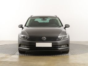Volkswagen Passat - 2015