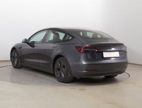 Tesla Model 3 - 2021