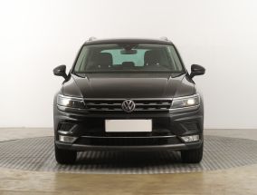 Volkswagen Tiguan - 2016