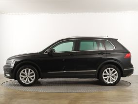 Volkswagen Tiguan - 2016