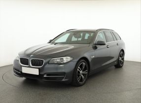 BMW 5 - 2015