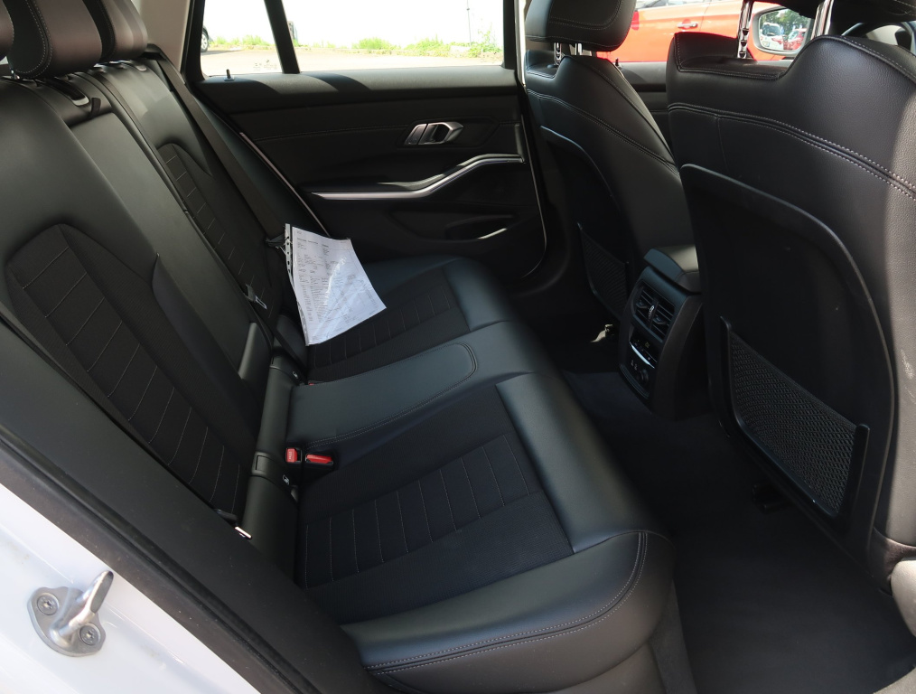 BMW 3