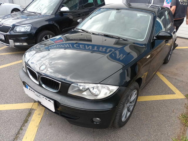 BMW 1 2005