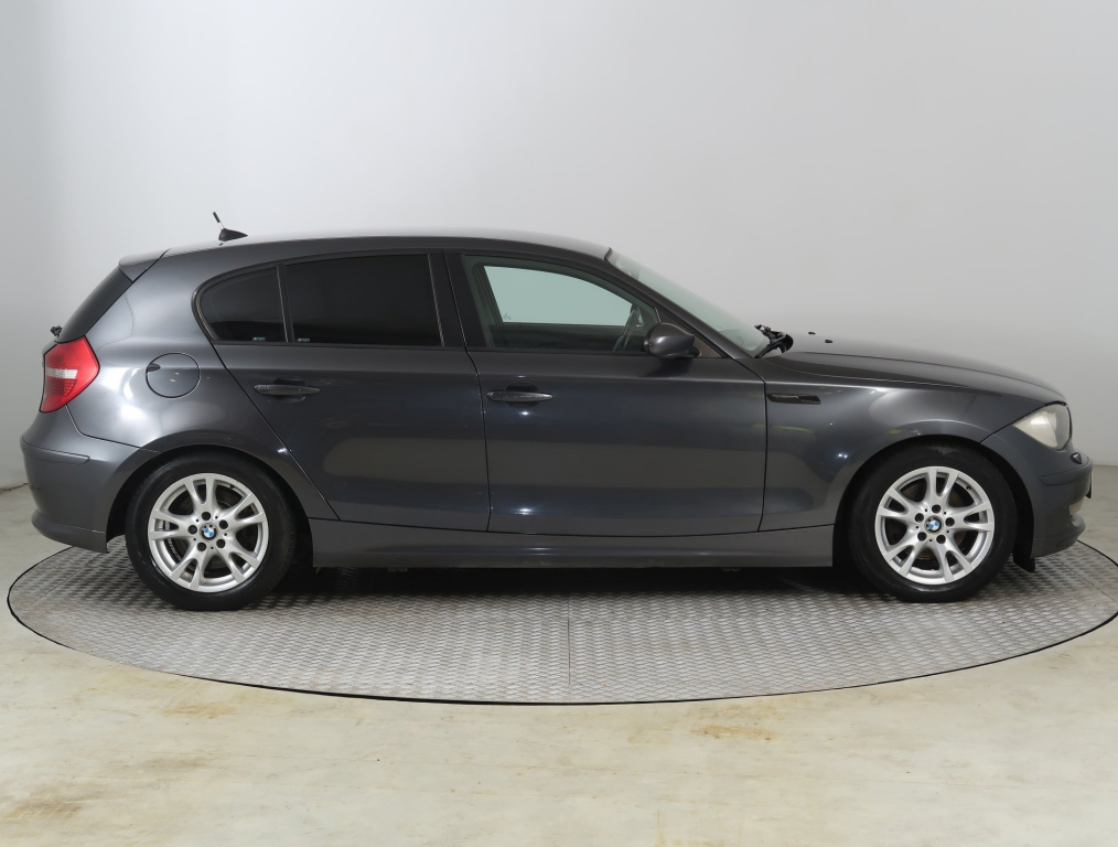 BMW 1