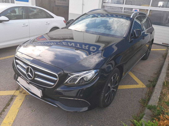 Mercedes-Benz E