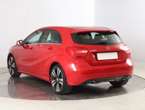 Mercedes-Benz A - 2015