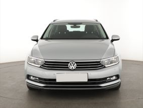 Volkswagen Passat - 2015