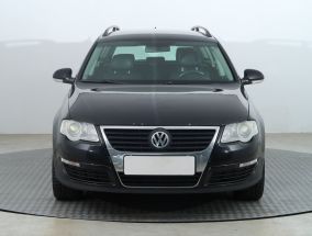 Volkswagen Passat - 2010