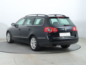 Volkswagen Passat - 2010