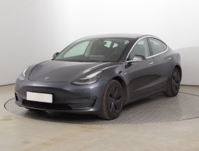 Tesla Model 3 - 2020