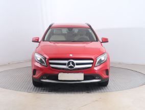 Mercedes-Benz GLA - 2016
