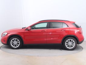 Mercedes-Benz GLA - 2016