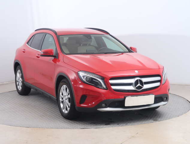 Mercedes-Benz GLA 2016