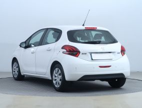 Peugeot 208 - 2016