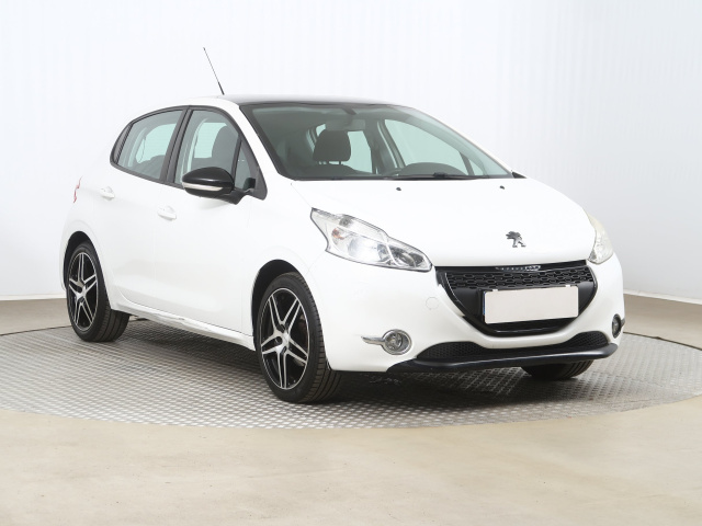 Peugeot 208 2015