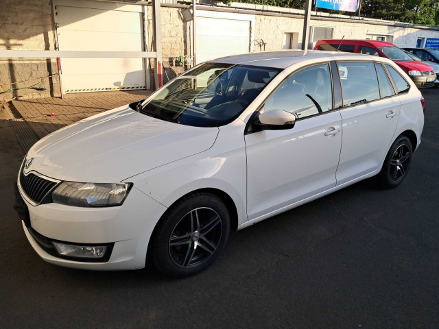 Škoda Rapid Spaceback 2015