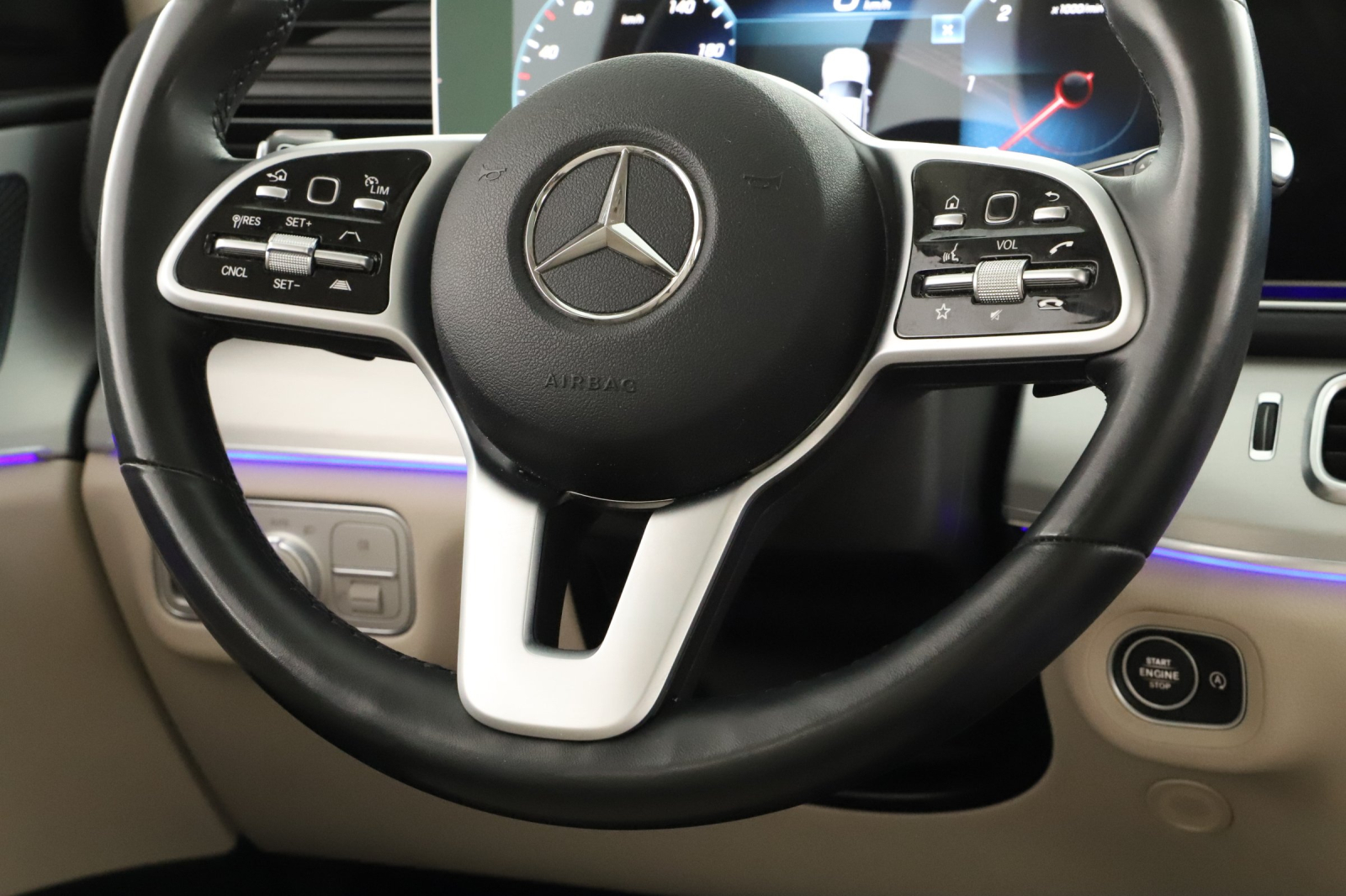 Mercedes-Benz GLS - 2020