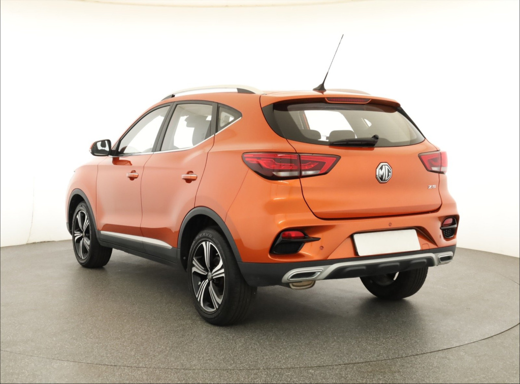 MG ZS SUV