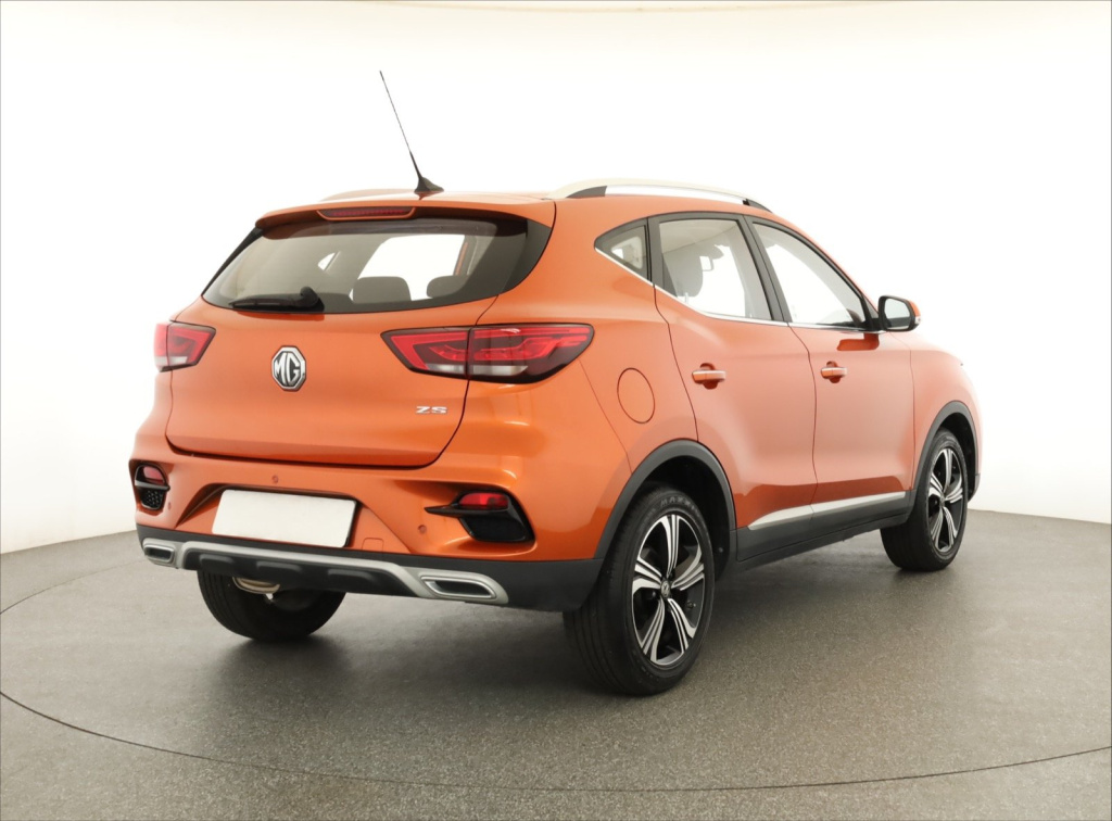 MG ZS SUV