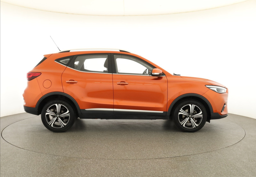 MG ZS SUV