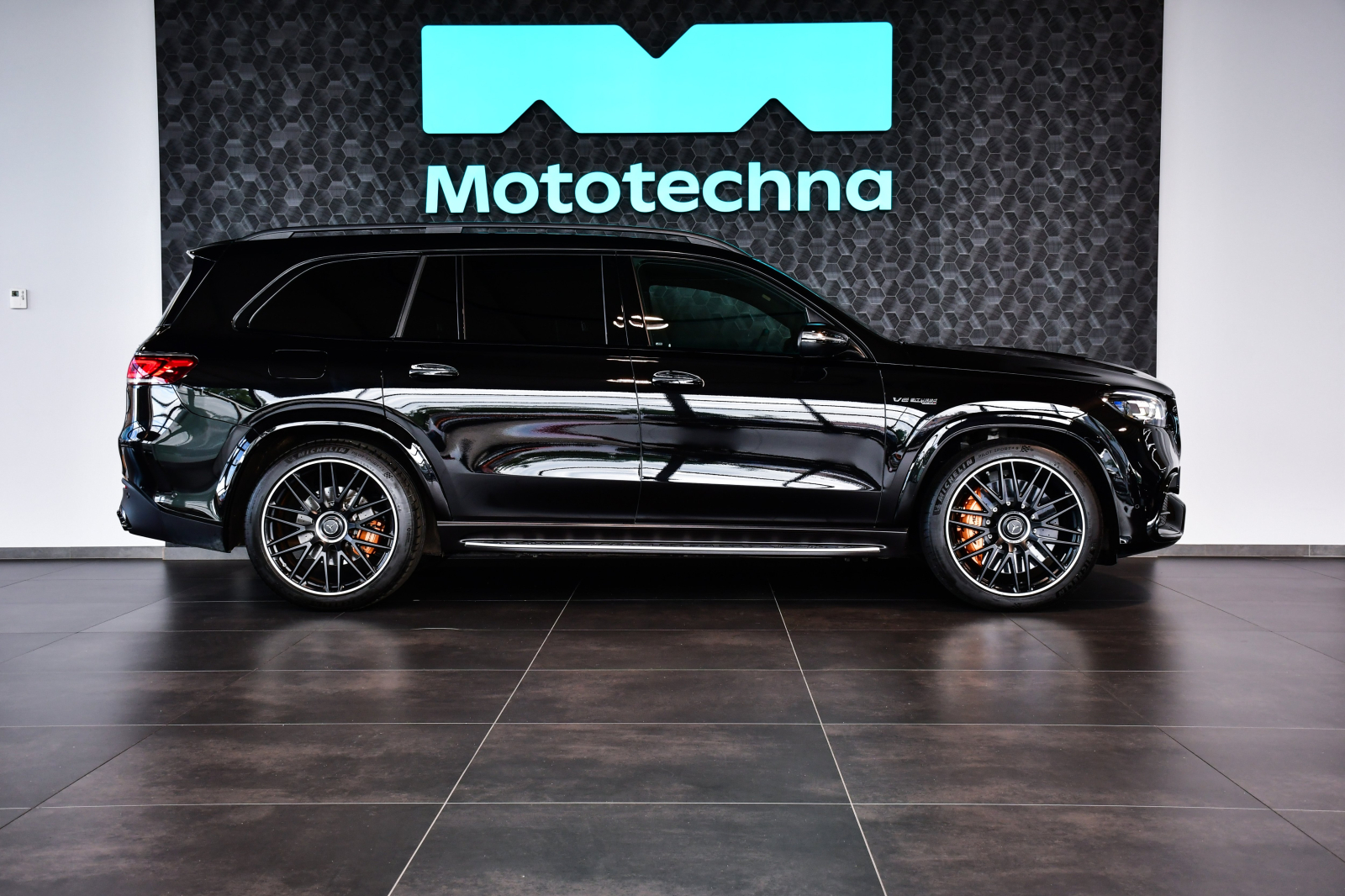 Mercedes-Benz GLS - 2024