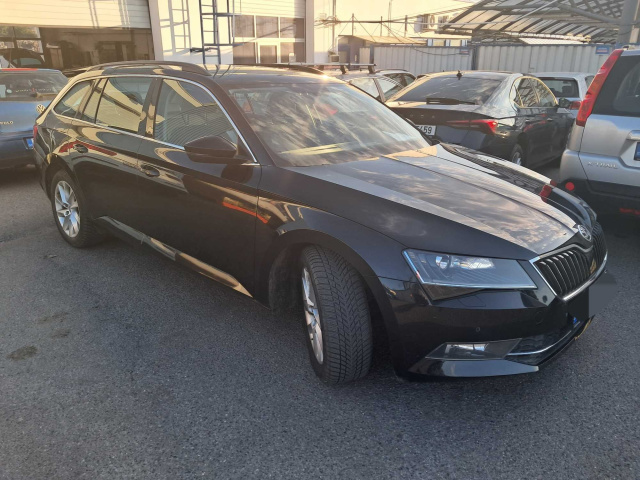 Škoda Superb 2016
