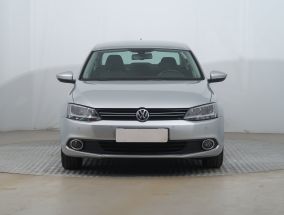 Volkswagen Jetta - 2012