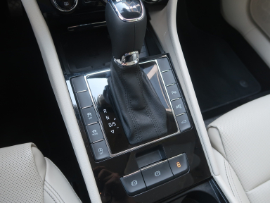 Škoda Superb - 2023