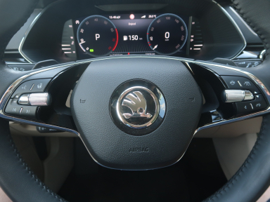 Škoda Superb - 2023