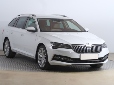 Škoda Superb - 2023