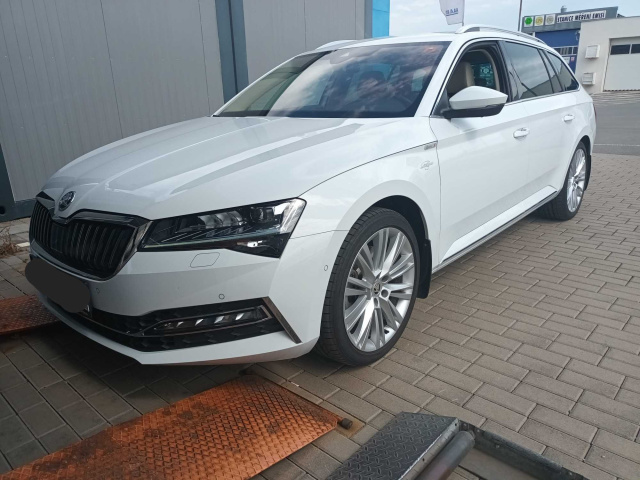 Škoda Superb 2023