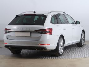 Škoda Superb - 2023