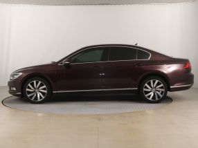 Volkswagen Passat - 2016