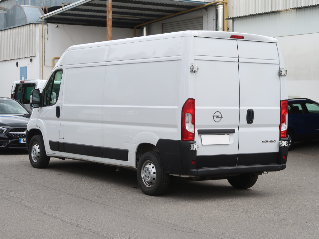 Opel Movano