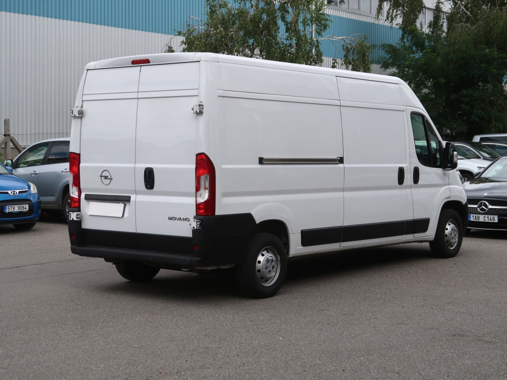 Opel Movano