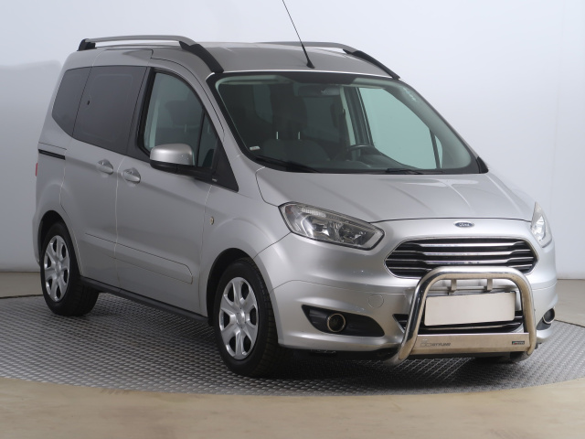 Ford Tourneo Courier 2017