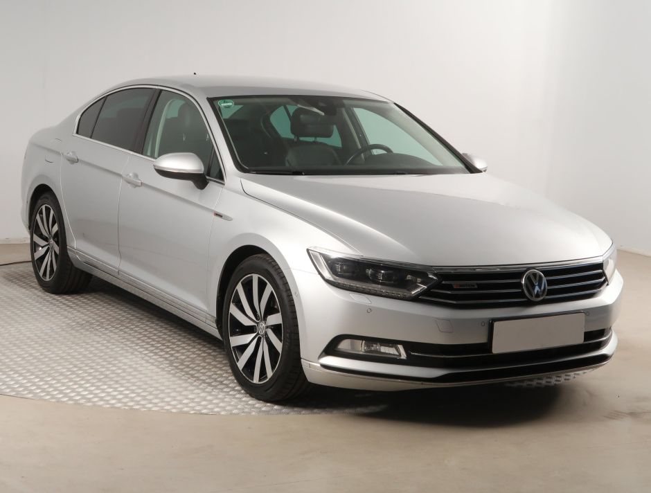 Volkswagen Passat - 2016