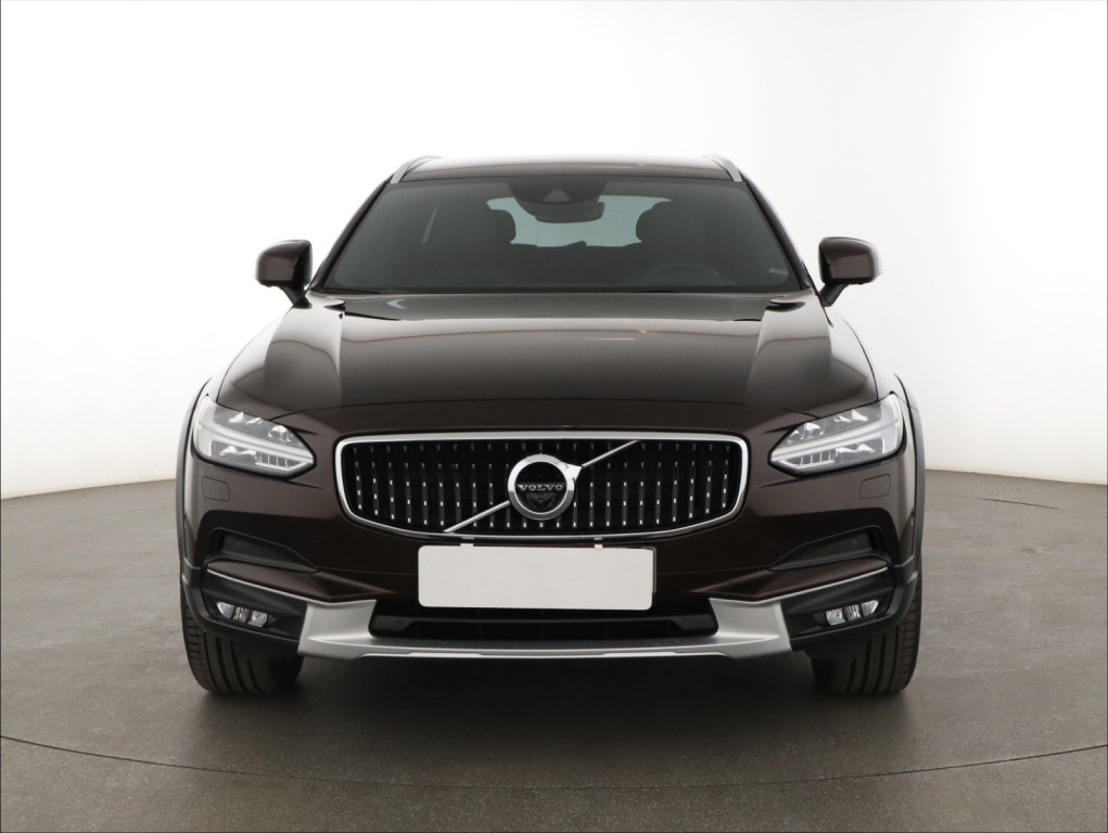 Volvo V90 Cross Country