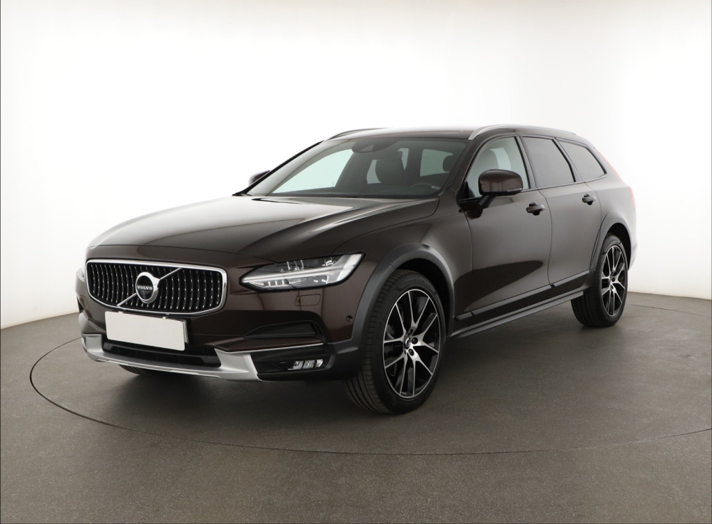Volvo V90 Cross Country