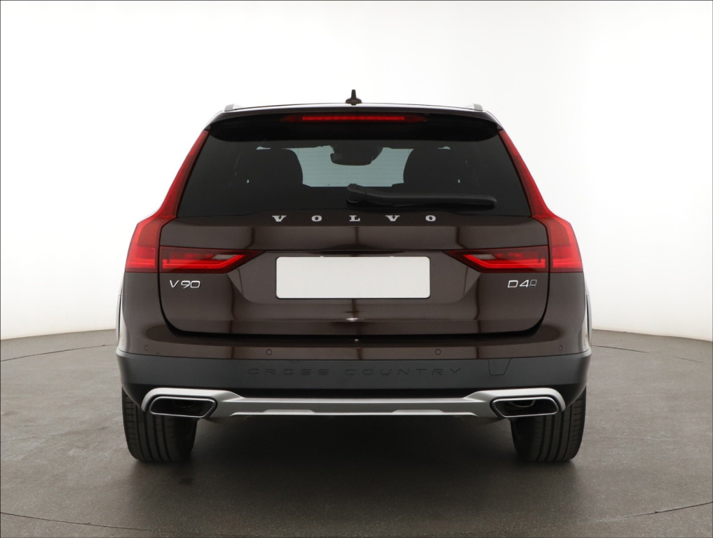 Volvo V90 Cross Country